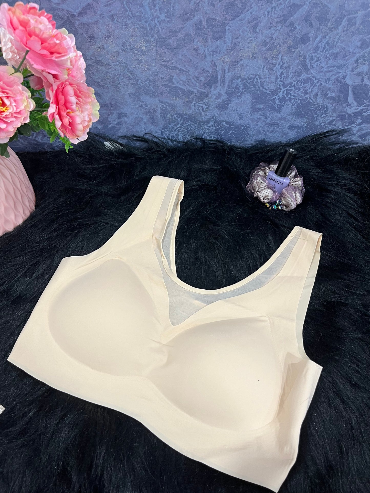 Seamless Padded Sports Bra/Workout Bra (DZ-105)